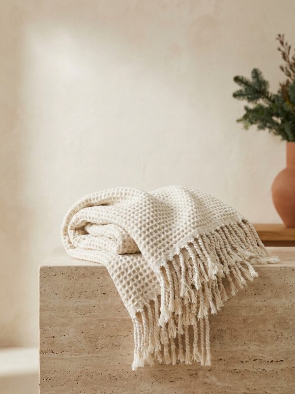 Cala Waffle Cotton Throw