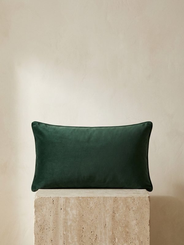 Vigne Velvet Lumbar Cushion